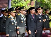 Hut ke-79 TNI Bey Machmudin Saksikan Parade Militer di Makodam III Siliwangi