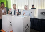 Gunakan Hak Pilih, Sekda Jabar Nyoblos di TPS 15 Kotakulon