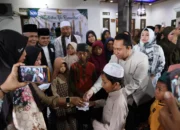 Berbagi Kebahagiaan di Bulan Ramadhan, H Sarjan SH Berikan Santunan Anak Yatim dan Dhuafa serta Doakan Bupati Bekasi