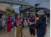 Instruksikan Penanganan Darurat, Wabup Asep Tinjau Banjir di Cikarang Utara