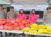 Polsek Cikarang Barat Lakukan Kegiatan Gerakan Pangan Murah Bagi Masyarakat