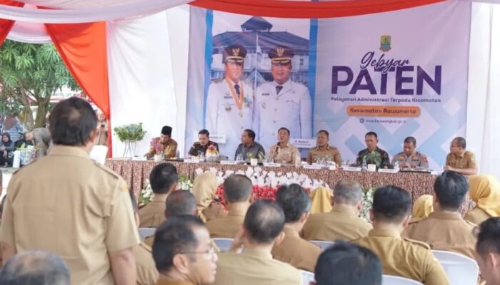 Komitmen Tingkatkan Ekonomi Setempat, Pemkab Karawang Launching Sentra UMKM Rawamerta