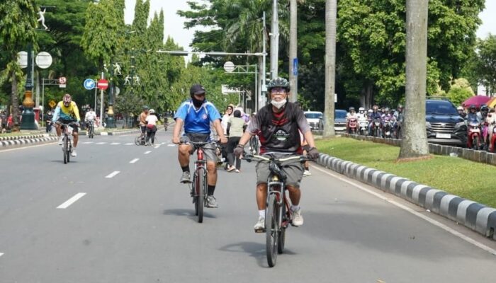 Pemkab Bogor Uji Coba CFD di Jalan Tegar Beriman Cibinong, Masyarakat Antusias Nikmati Beragam Aktifitas
