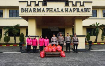 Brimob Polda Metro Jaya dan Bhayangkari Berbagi Takjil di Tegal Danas, Wujud Kepedulian Ramadan