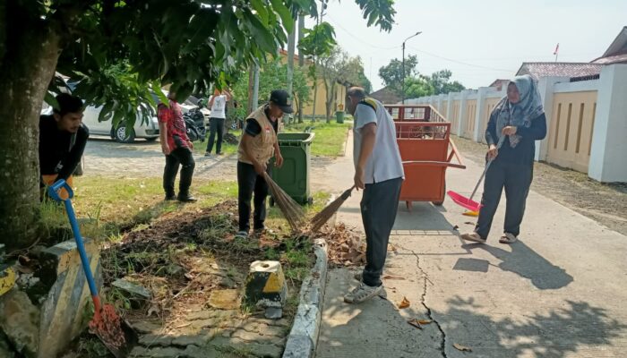 Gerakan Jumsih Digencarkan, Kecamatan Cikarang Timur Minta Desa Aktif Laporkan Kegiatan