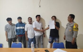 Viral !! Bang Jago Ngamuk di Konter Pulsa Kedungwaringin, Aksi Diduga Karena Tak Terima Dilirik, Polisi : Sudah Berdamai