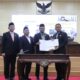 Dua Raperda Disahkan, Pemkab Bekasi Perkuat Perlindungan Guru dan Ketertiban Masyarakat