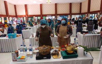 Hari Bhayangkara ke-80, Polres Metro Bekasi Libatkan 80 Peserta dalam Lomba Memasak Sehat