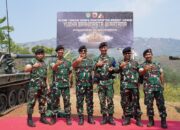 Pangdam III/Siliwangi Tinjau Latihan Menembak Ranpur Yonkav 4/KC di Pusdikif Cipatat