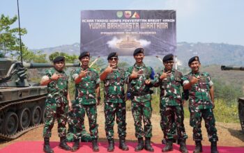 Pangdam III/Siliwangi Tinjau Latihan Menembak Ranpur Yonkav 4/KC di Pusdikif Cipatat