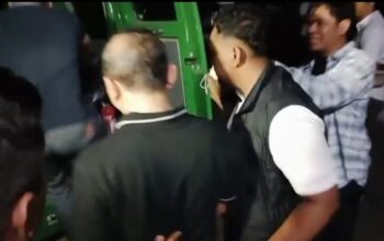 Berkas Perkara Dinyatakan Lengkap, Kejari Kab Bekasi Tahan Tersangka Oknum Anggota DPRD beserta Dua Rekannya Dalam Kasus Dugaan Pengeroyokan