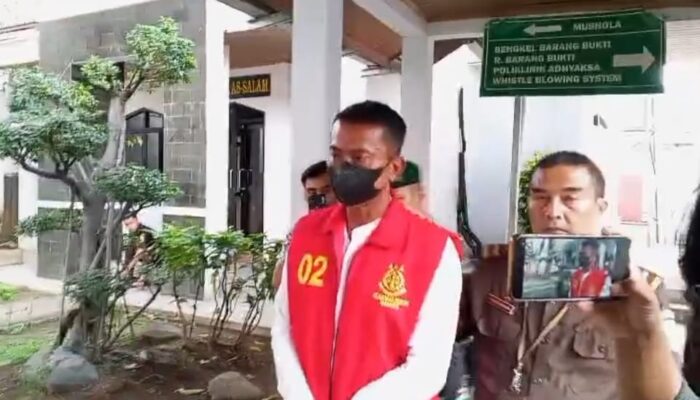 Kejari Subang Tetapkan Tersangka Oknum Kades Parigimulya Kasus Dugaan Tindak Pidana Korupsi Gratifikasi Modus Penerbitan Surat Keterangan Desa PT KITS