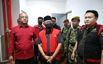 Kejati Jabar Tahan Eks Ketua DPRD dan Plt Sekwan Kasus Dugaan Korupsi Tunjangan Perumahan dan Transportasi DPRD Indramayu, Kerugian Capai Rp18,79 Miliar