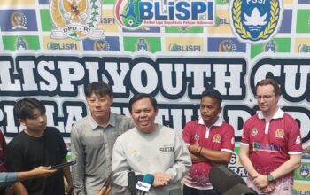 Sultan Bachtiar Najamudin Buka BliSPI Youth Cup V di Stadion Wibawa Mukti