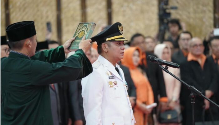 Resmi Dilantik Jadi Bupati Bekasi, Asep Surya Atmaja Komitmen Jalankan Amanat Gubernur Jabar Untuk Tingkatkan Pelayanan Dasar Bagi Masyarakat